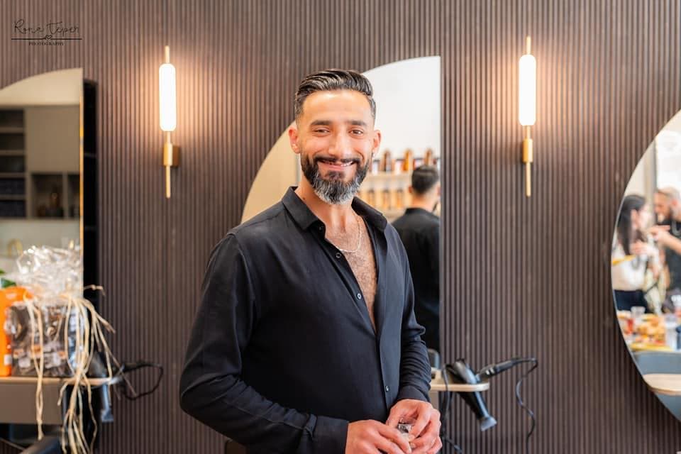 ארתור אור - מקצוען טיפולי קרקפת ושיקום שיער במספרה